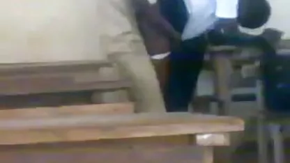 Lambendo jovens video de sexo romanticos