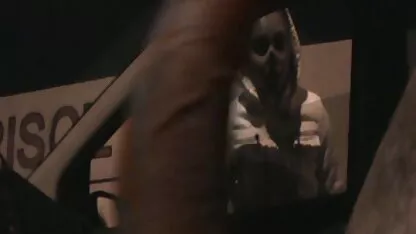 Cara video de sexo romance fode a jovem prostituta Russa na vagina e no cu