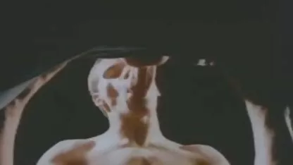 ponto de vista com um porn romantica mamilo de cabelo escuro