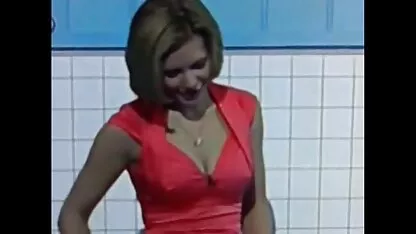 Loira bebê suga pornografia romântica cara galo pov