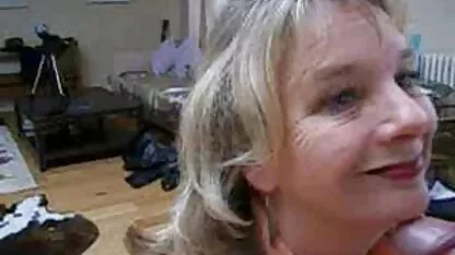 Ele empurrou anal romantico hd kukan em sua boca e enviou-o para