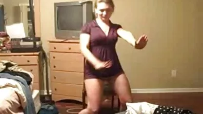 Lésbicas Maduras troca videos eroticos romantico de buceta brincando