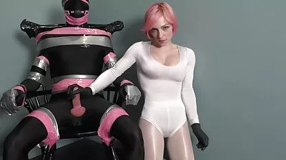 Peitos grandes tremendo como o sexo apaixonado com videosdesexoromantico um homem