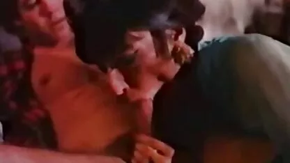 Russo beleza passar o tempo com o pênis pornoromântico na vagina