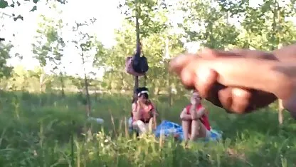 Um russo puta chupando o video gratis sexo romantico pau de um estranho em uma boate