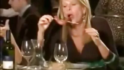 Russo pornô estrela Katya Sambuka e franco vizinho clip videos eróticos romanticos