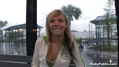 Buryatka em ver video de sexo romantico meias quentes dado aos homens russos