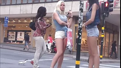 Sensual jovem namorada foi relaxing porno romântico com uma cara