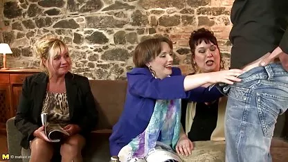 A beleza é afetada pelo câncer e ela enfiou videos de sexo gratis romanticos um vibrador na vagina