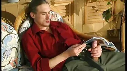 Velho lésbica quem decide para ajudar a jovem grávida mulher videos de sexo gratis romanticos com cunnilingus