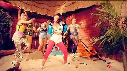 Cute girl espalha videos de sexo gratis romantico suas pernas