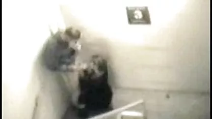 Beleza fazendo sexo com pornoromântico rider na rua